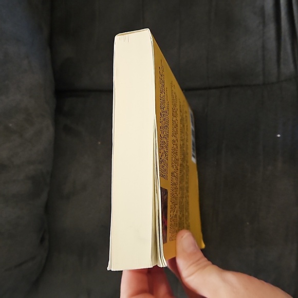 On The Hook Smith & Westen Mysteries Book 1 By Cindy Davis Paperback 315 Pages - Picture 4 of 8